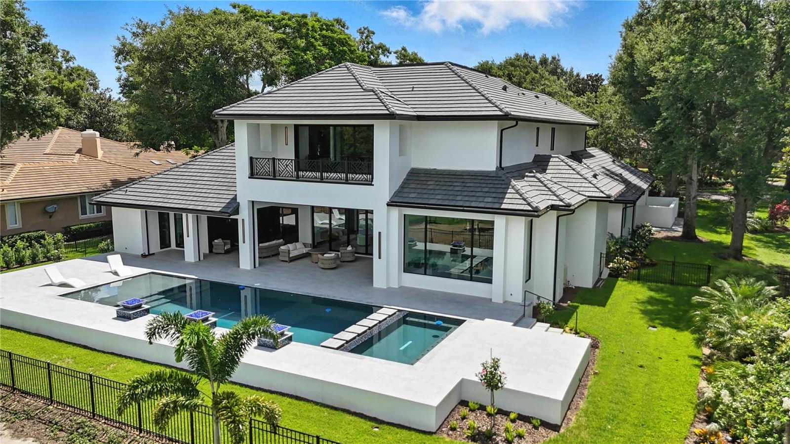 ISLEWORTH - Residential