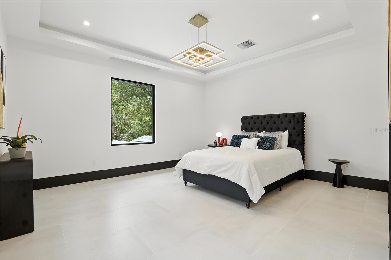 ISLEWORTH - Residential