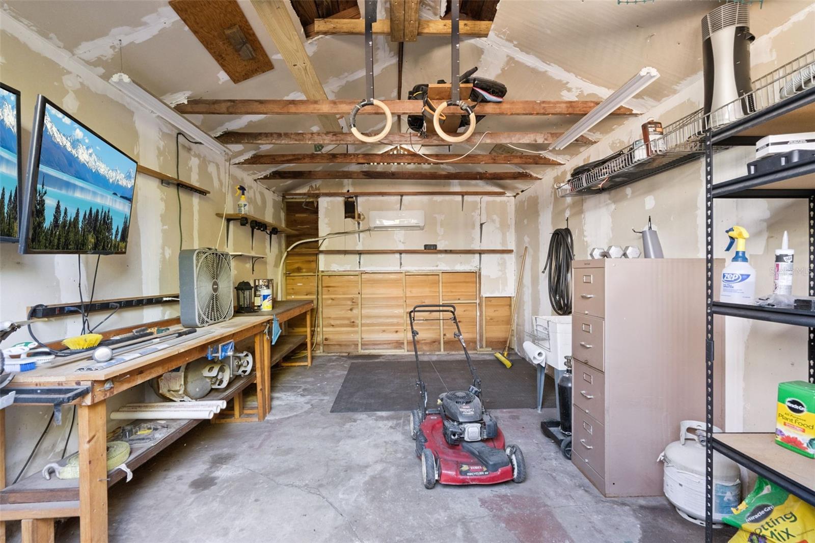 KILLARNEY ESTATES - Residential