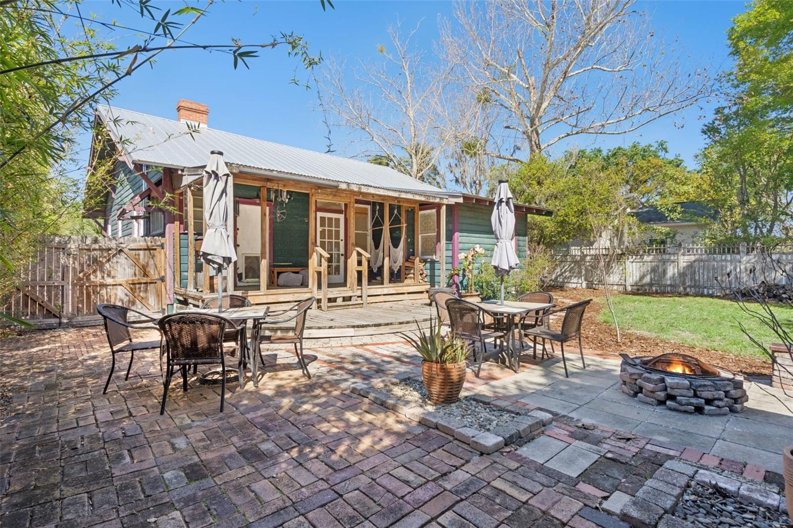 KILLARNEY ESTATES - Residential