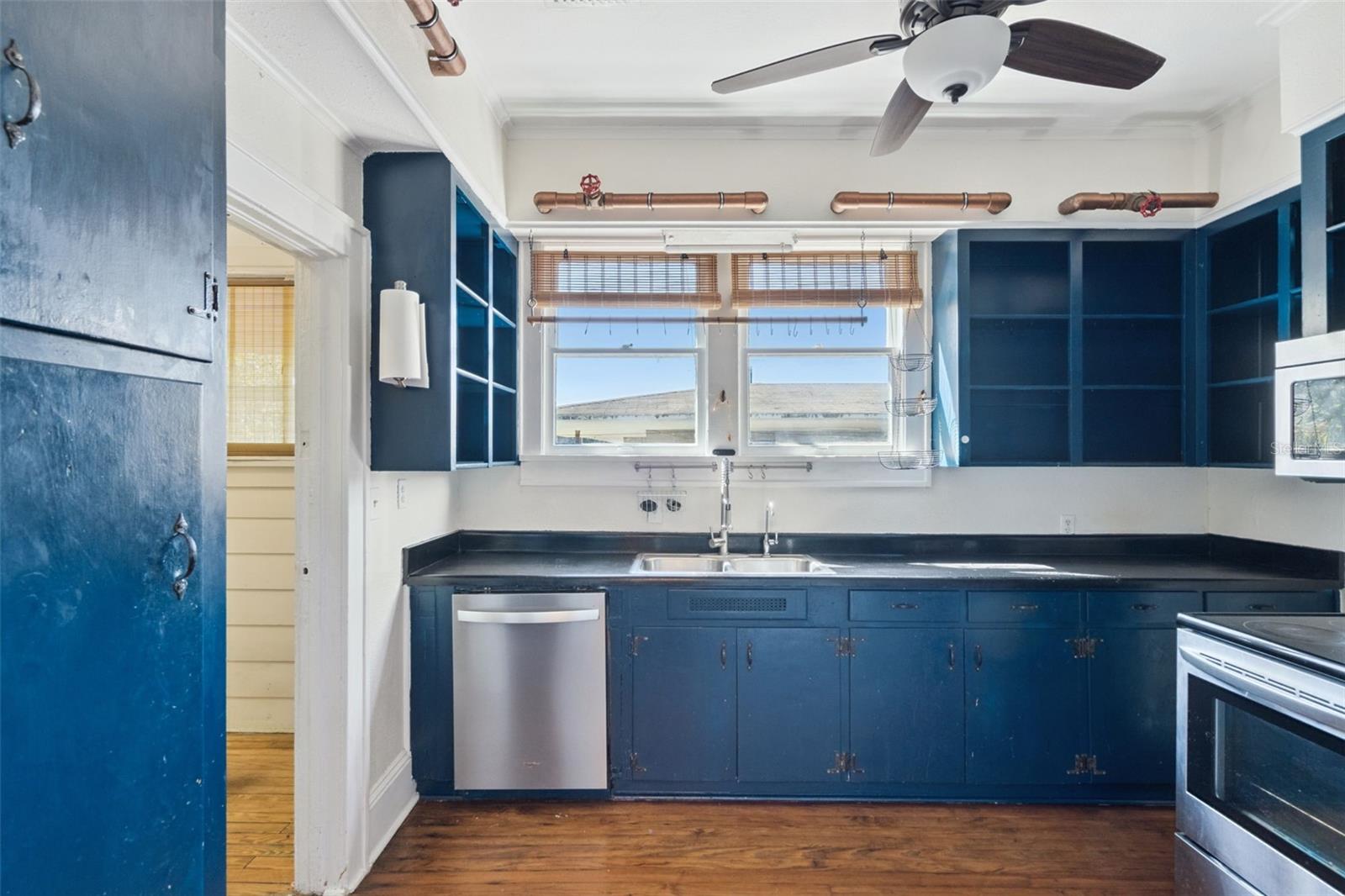 KILLARNEY ESTATES - Residential