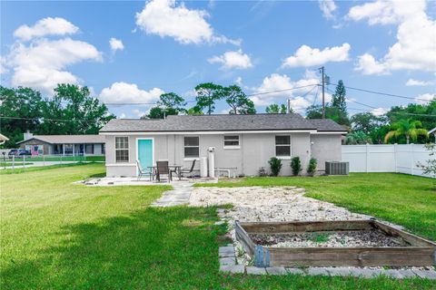 A home in DEBARY