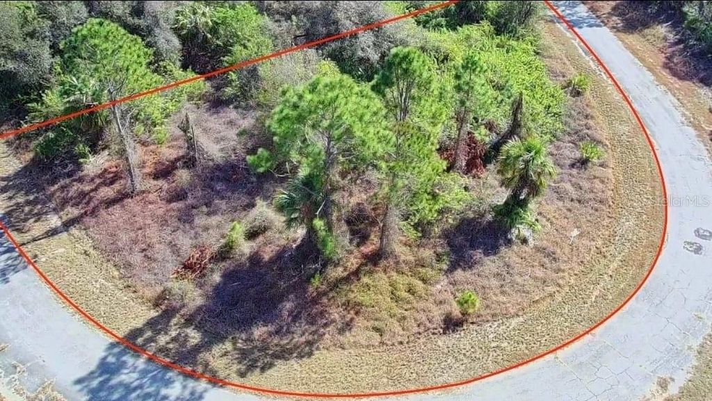 Photo of 34 Ashboro Circle, North Port, FL 34288 (MLS # S5126820)