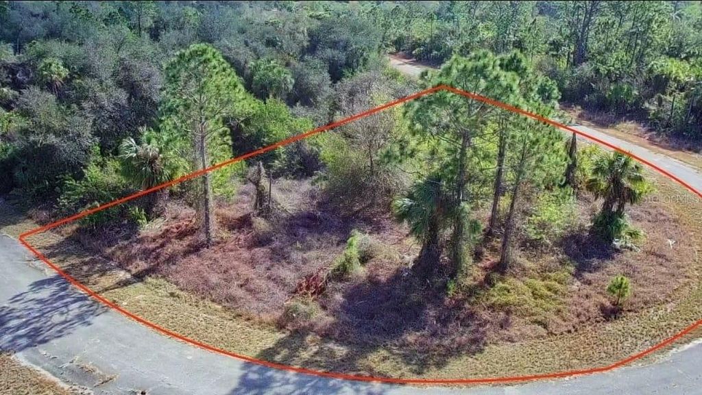 Photo of 34 Ashboro Circle, North Port, FL 34288 (MLS # S5126820)