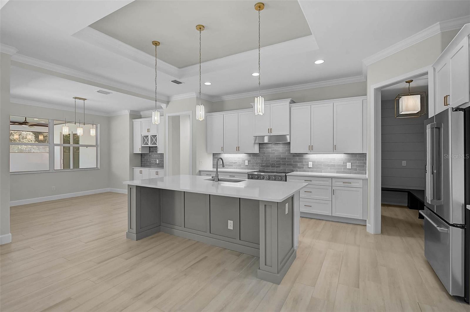 PEBBLE CREEK - Residential