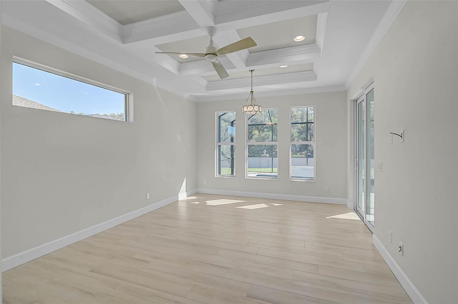 PEBBLE CREEK - Residential