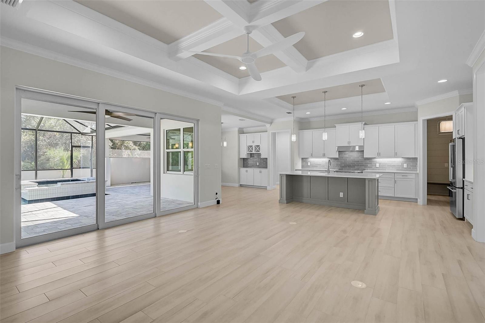 PEBBLE CREEK - Residential