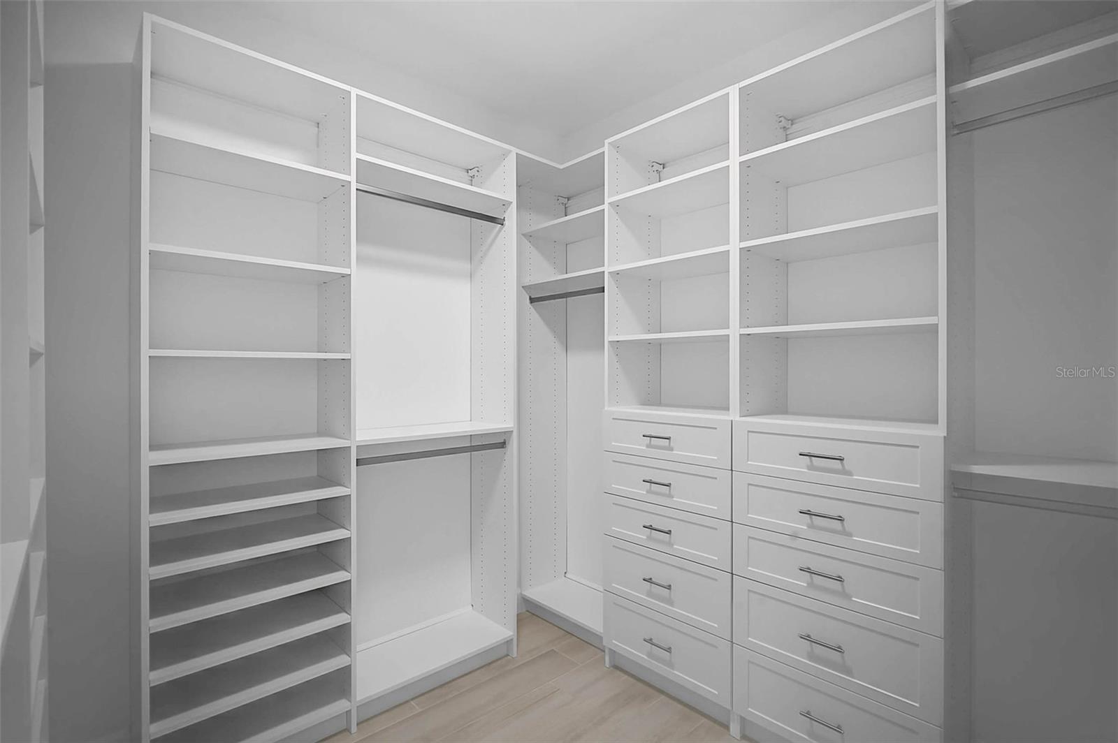 PEBBLE CREEK - Residential