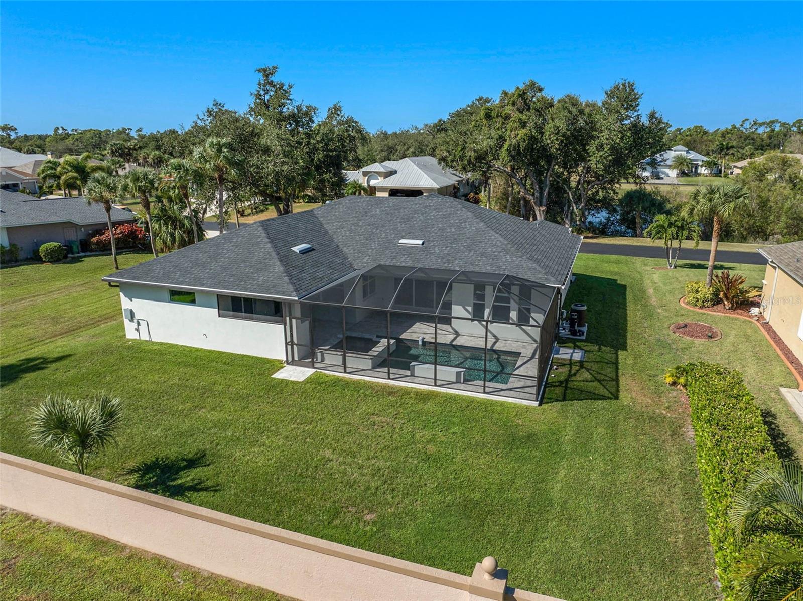 PEBBLE CREEK - Residential