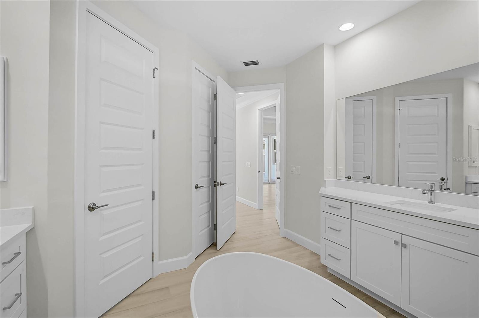 PEBBLE CREEK - Residential