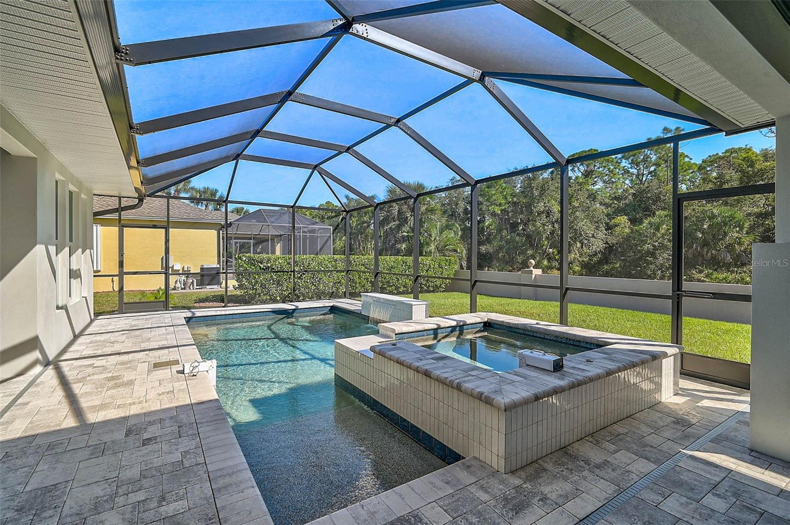 PEBBLE CREEK - Residential