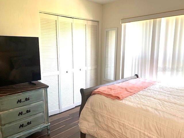 MOORINGS - Residential Lease