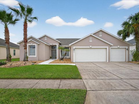 Photo of 511 Prestwick Drive, Davenport, FL 33897 (MLS # O6349145) Photo of 511 Prestwick Drive, Davenport, FL 33897 (MLS # O6349145)