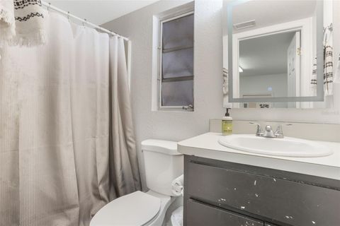 Tiny photo for 300 N Dixie Avenue, Fruitland Park, FL 34731 (MLS # G5100161)