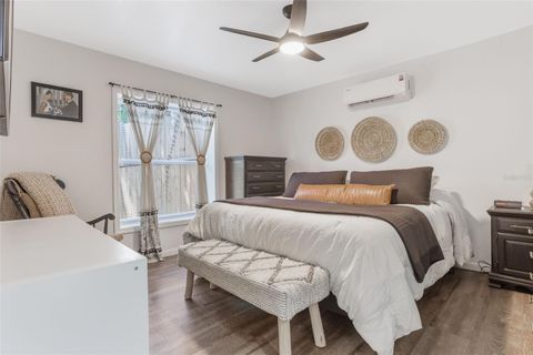 Tiny photo for 300 N Dixie Avenue, Fruitland Park, FL 34731 (MLS # G5100161)