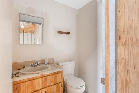 Tiny photo for 300 N Dixie Avenue, Fruitland Park, FL 34731 (MLS # G5100161)