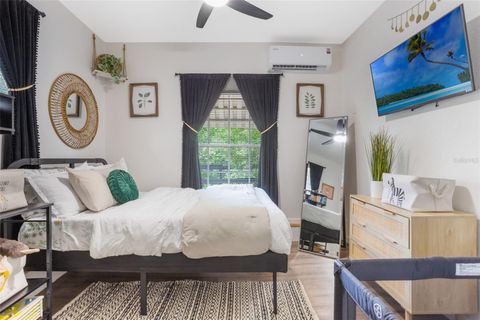 Tiny photo for 300 N Dixie Avenue, Fruitland Park, FL 34731 (MLS # G5100161)