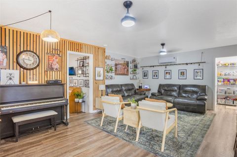 Tiny photo for 300 N Dixie Avenue, Fruitland Park, FL 34731 (MLS # G5100161)