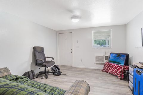 Tiny photo for 300 N Dixie Avenue, Fruitland Park, FL 34731 (MLS # G5100161)