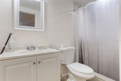 Tiny photo for 300 N Dixie Avenue, Fruitland Park, FL 34731 (MLS # G5100161)