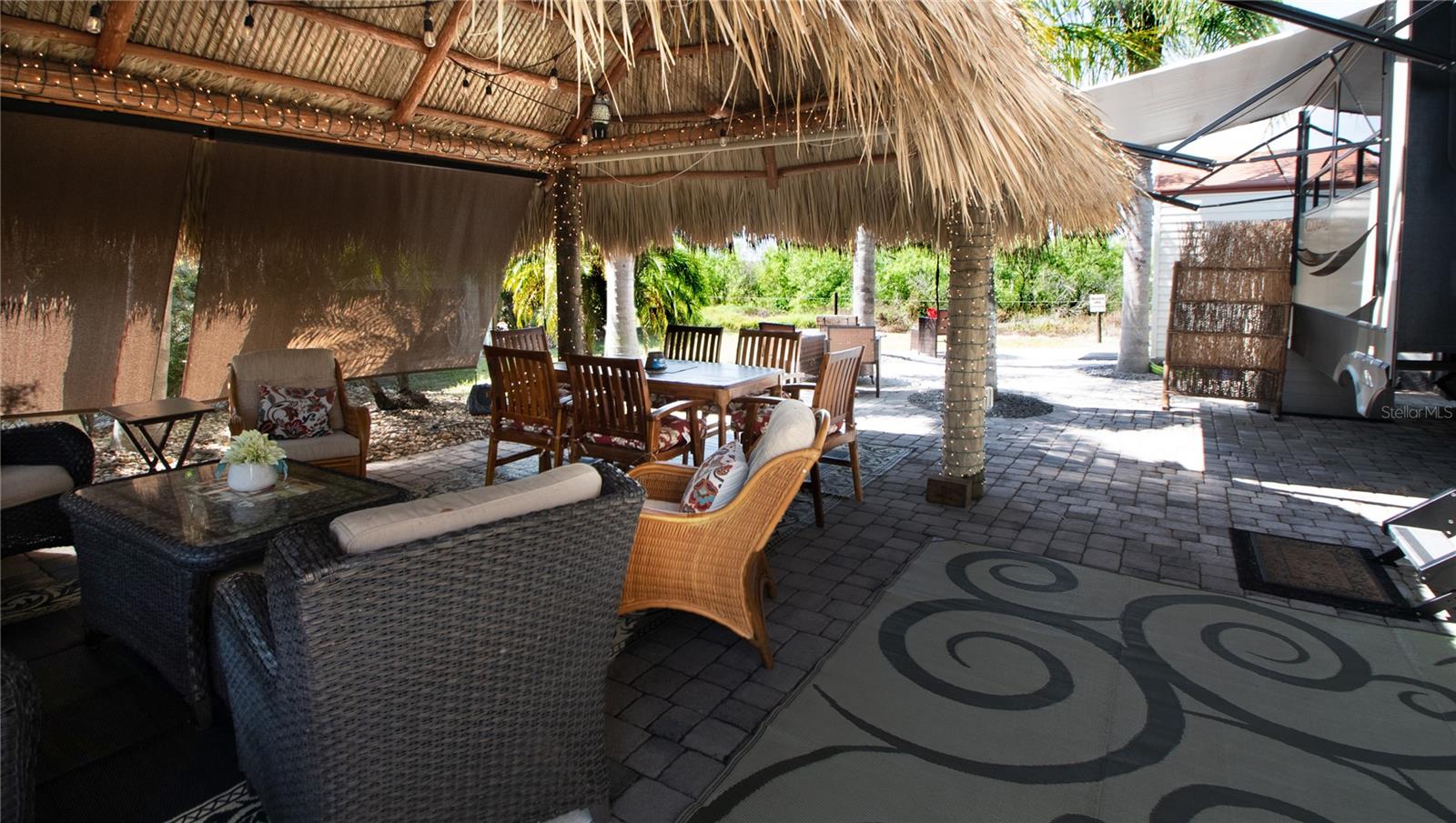 SILVER PALMS RV RESORT - Land