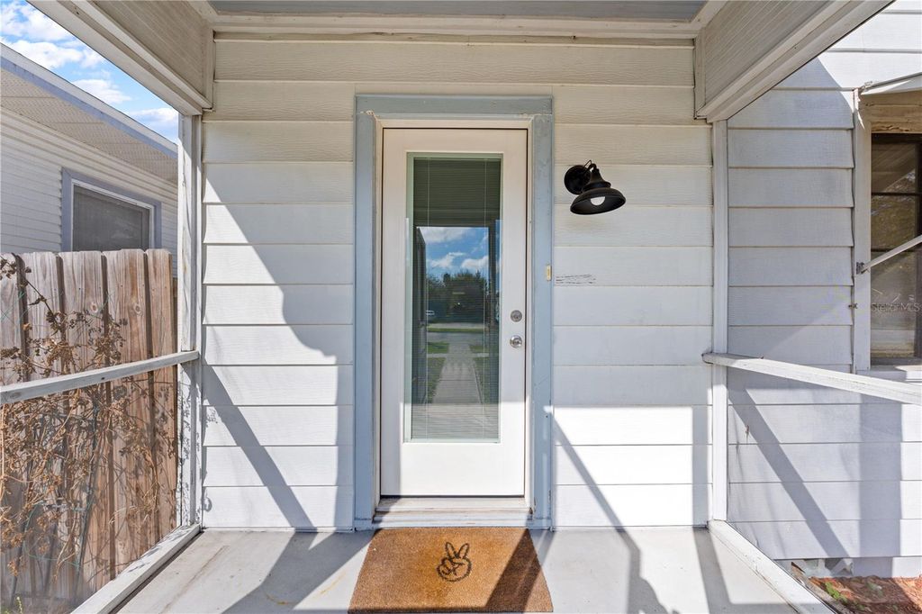 Photo of 804 Massachusetts Avenue, Saint Cloud, FL 34769 (MLS # S5145560)