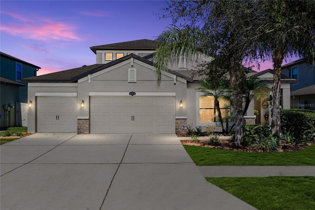 Photo of 11510 Sand Stone Rock Drive, Riverview, FL 33569 (MLS # TB8553485)