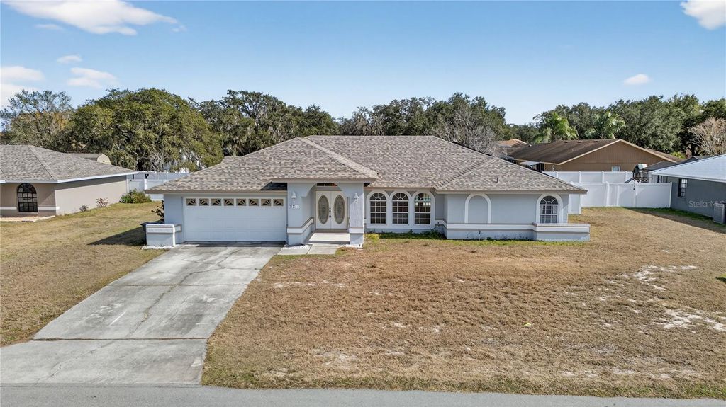 Photo of 8211 Rangers Path, Lakeland, FL 33809 (MLS # O6372978)