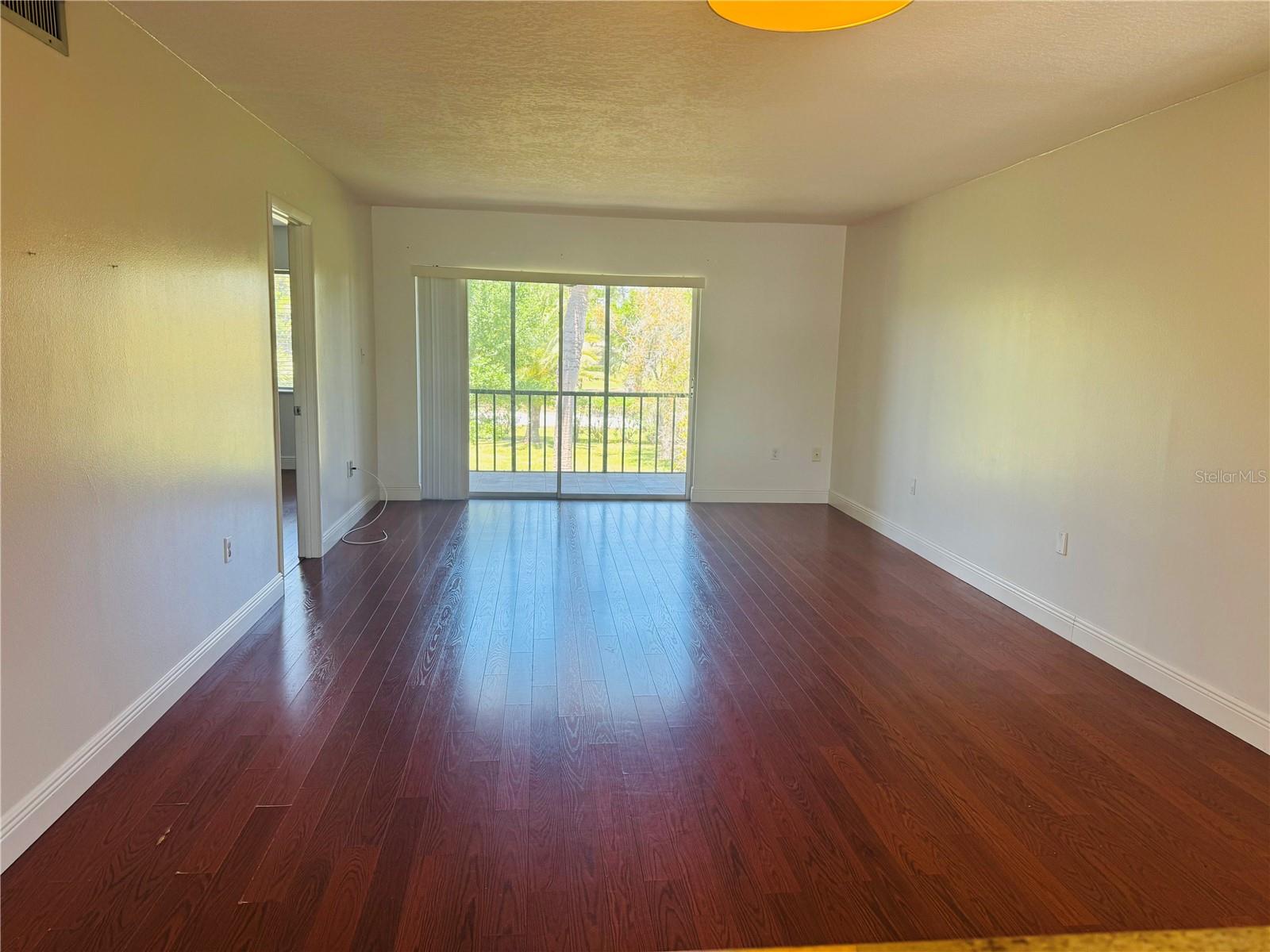 EAST LAKE WOODLANDS CYPRESS ESTATES - Residential Lease