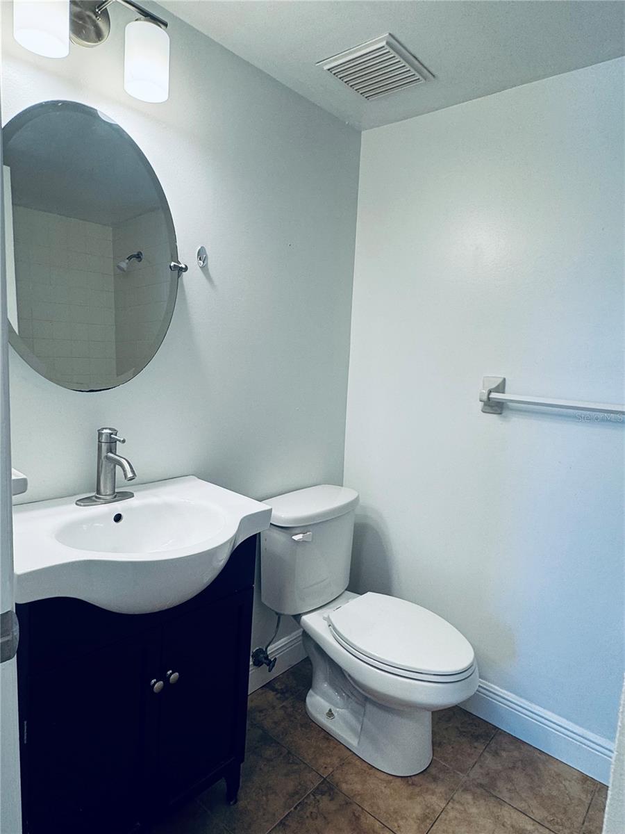 EAST LAKE WOODLANDS CYPRESS ESTATES - Residential Lease