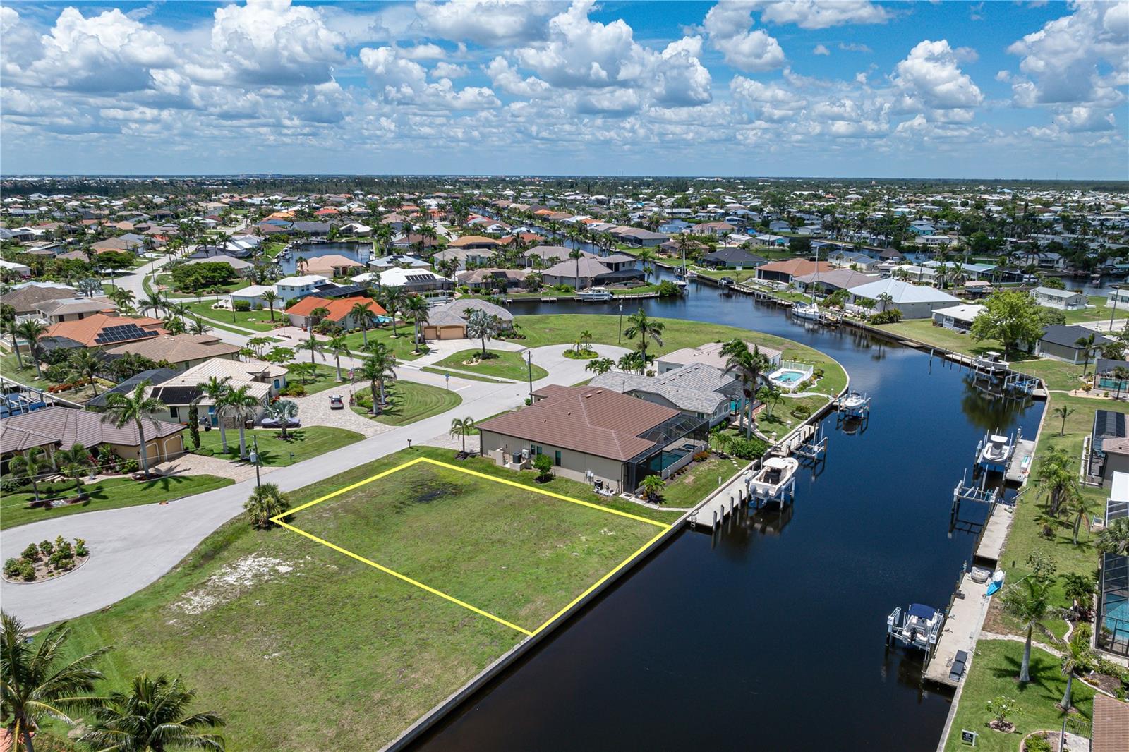 PUNTA GORDA ISLES SEC 14 - Land