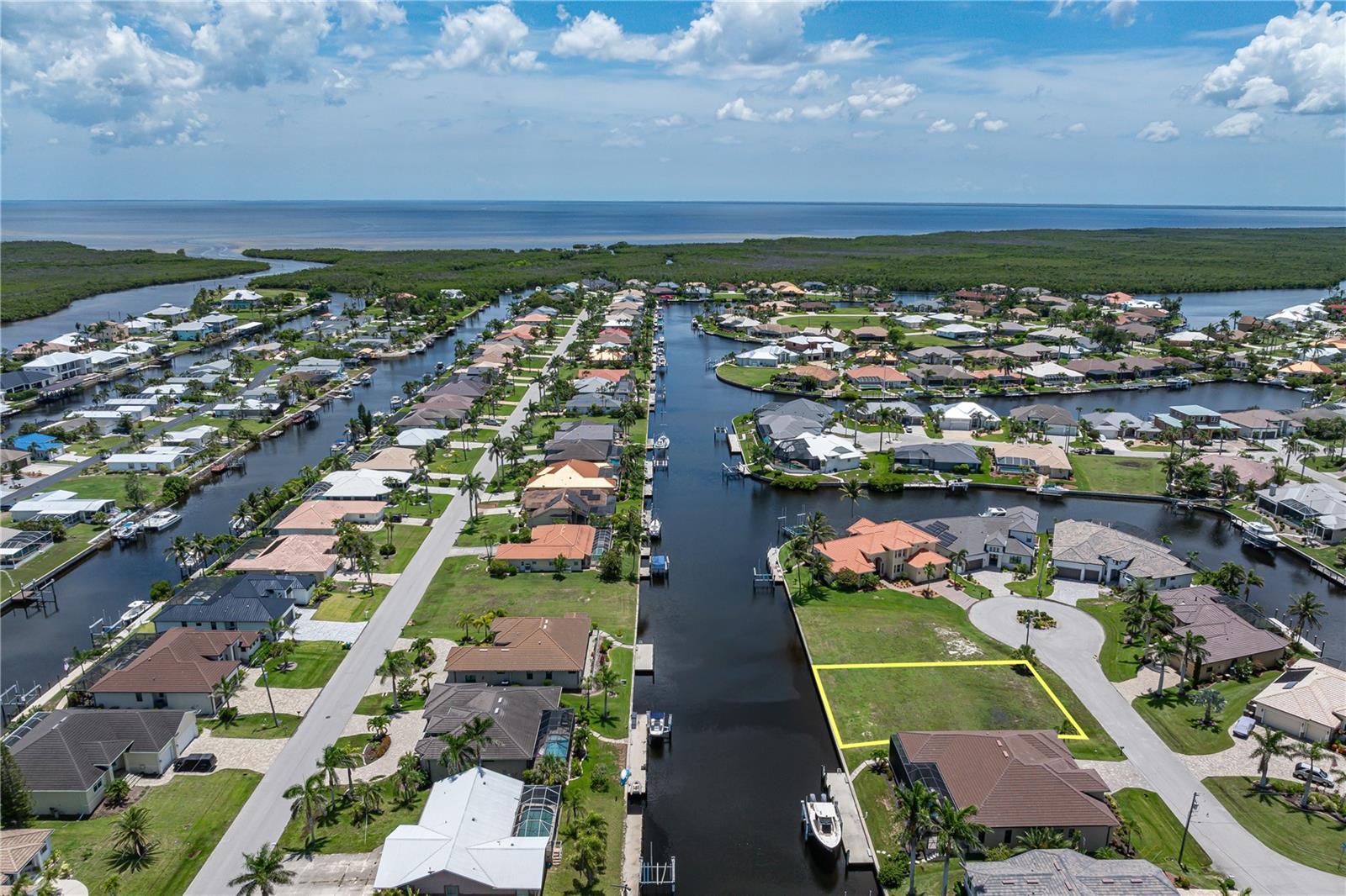 PUNTA GORDA ISLES SEC 14 - Land