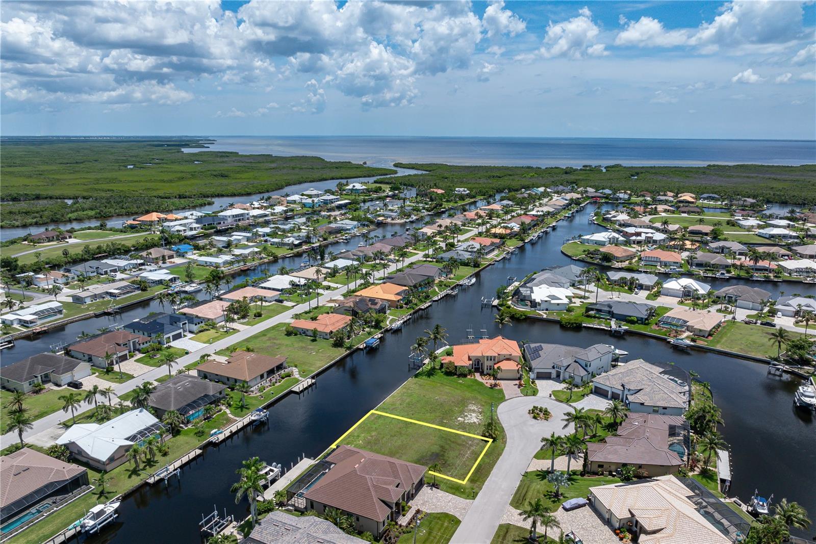 PUNTA GORDA ISLES SEC 14 - Land