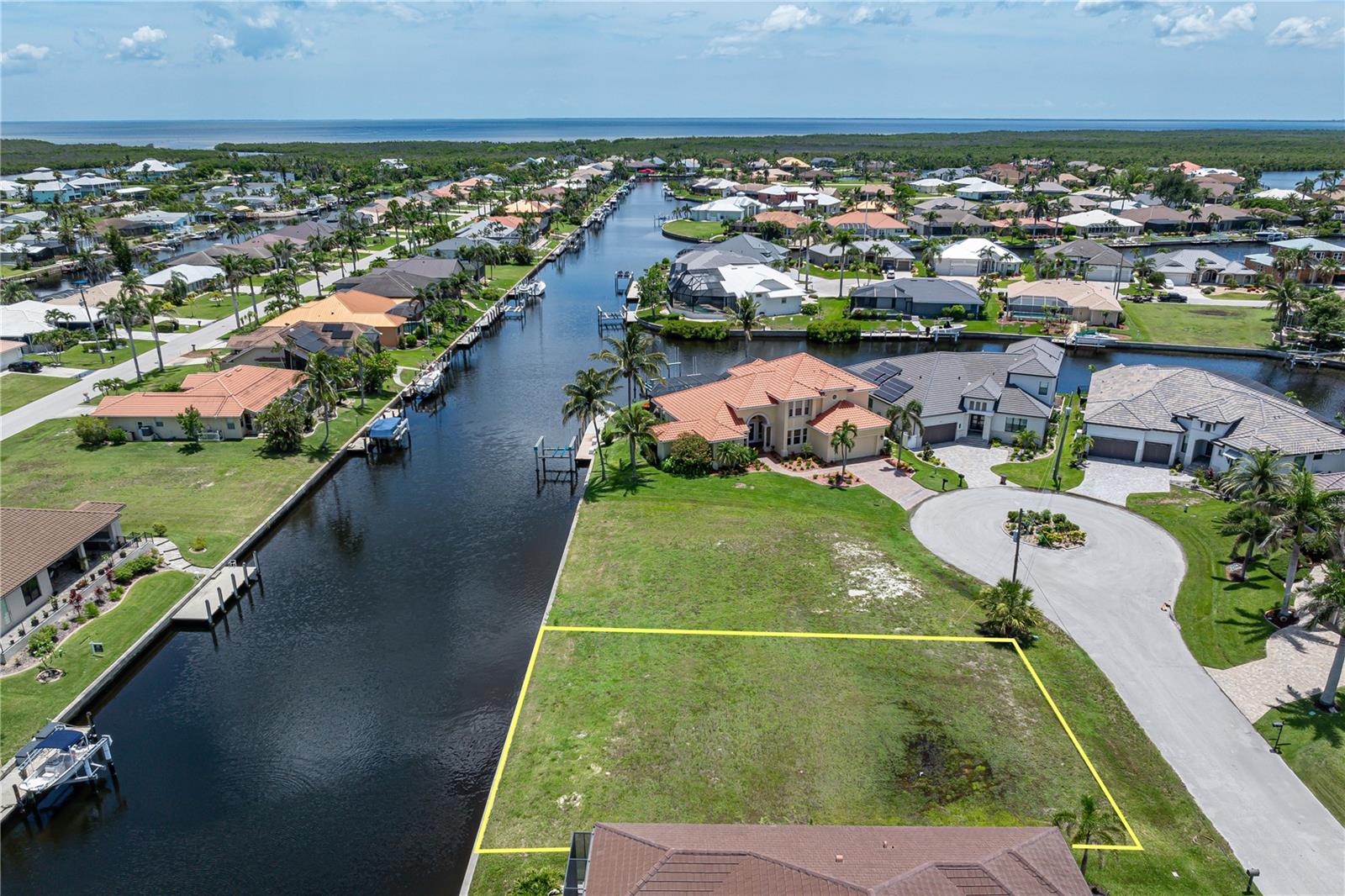 PUNTA GORDA ISLES SEC 14 - Land