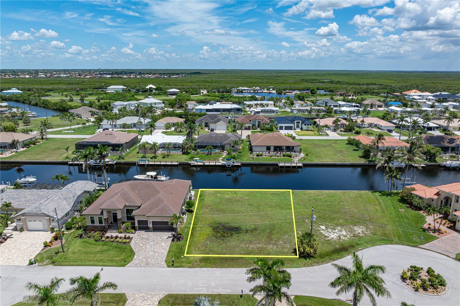 PUNTA GORDA ISLES SEC 14 - Land