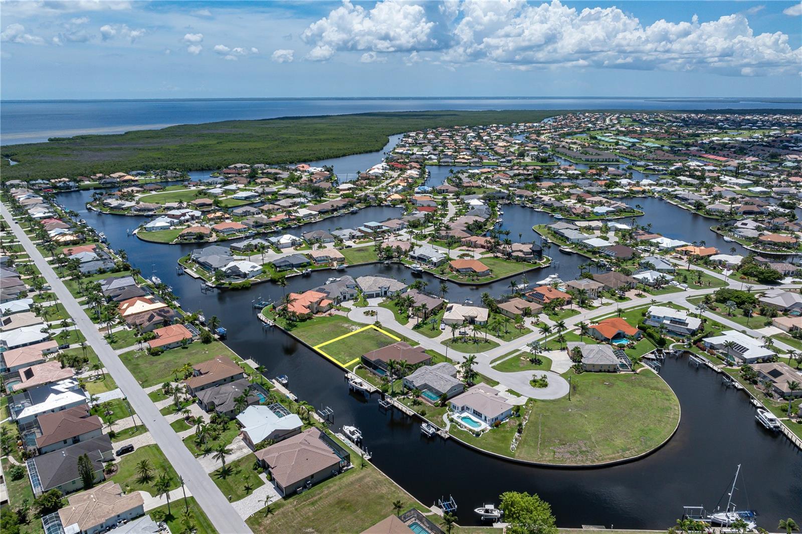 PUNTA GORDA ISLES SEC 14 - Land