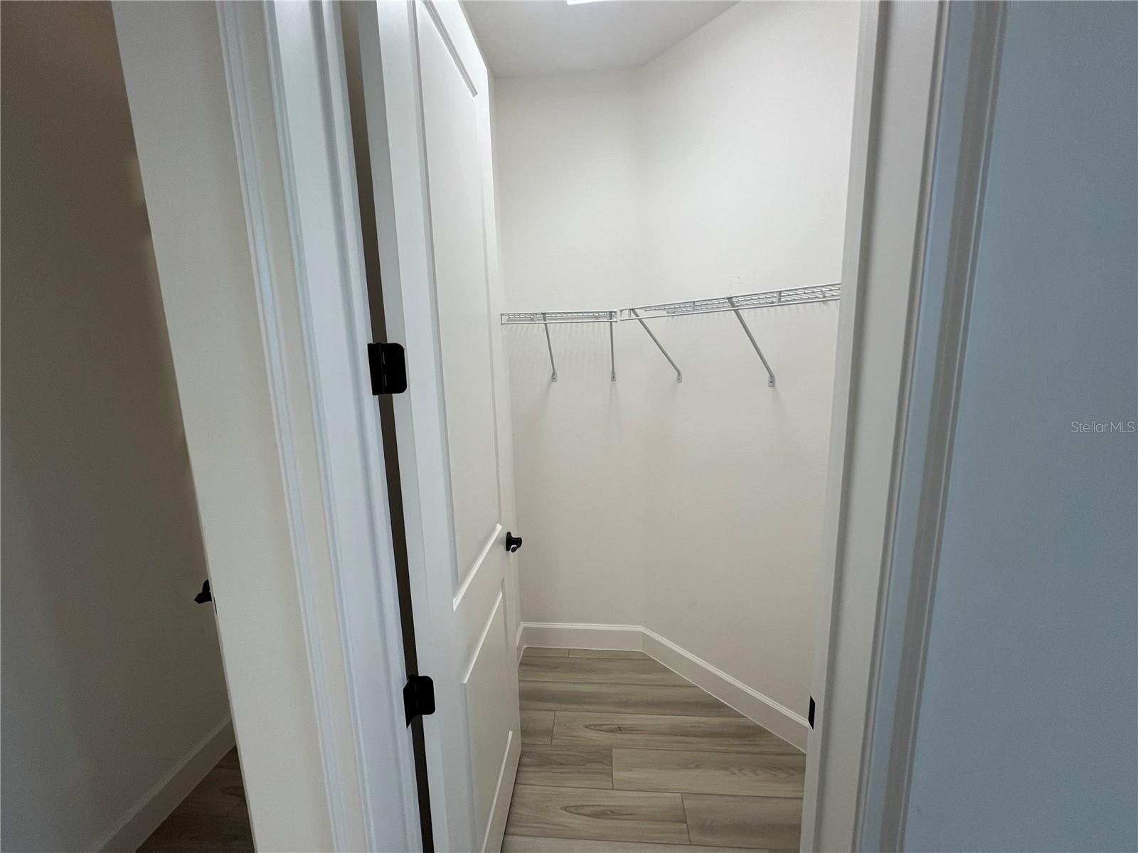 MIRABAY - Residential