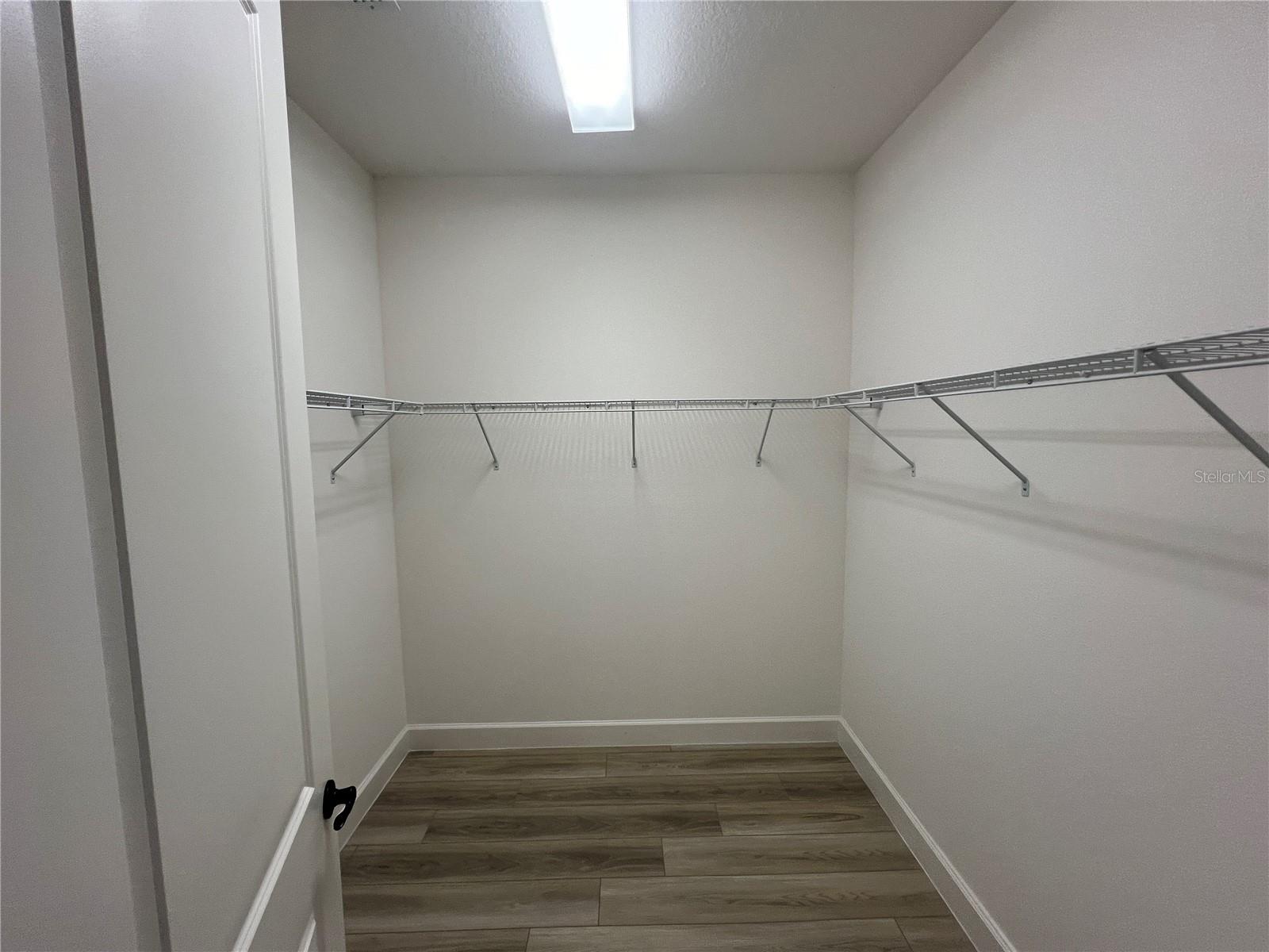 MIRABAY - Residential