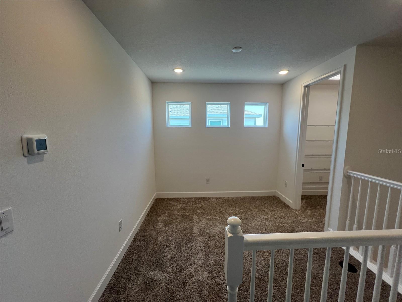 MIRABAY - Residential