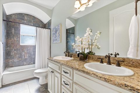 Tiny photo for 1064 Ceasars Court, Mount Dora, FL 32757 (MLS # O6406466)