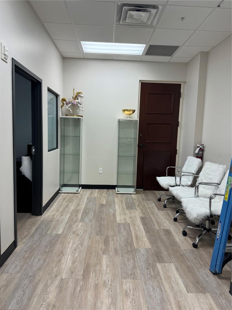 OFFICES/VERANDA PARK BLDG 7000 - Commercial Lease