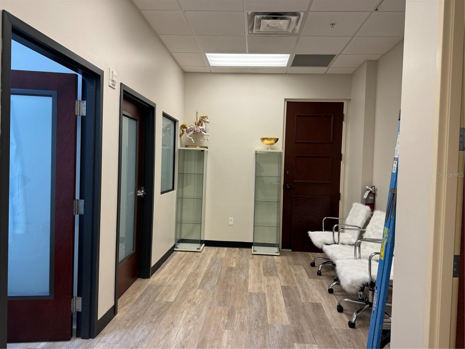 OFFICES/VERANDA PARK BLDG 7000 - Commercial Lease