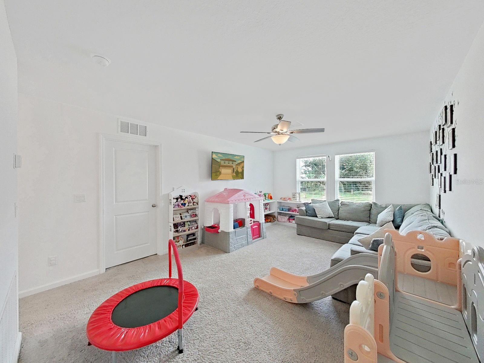 CLINTON CORNER - Residential