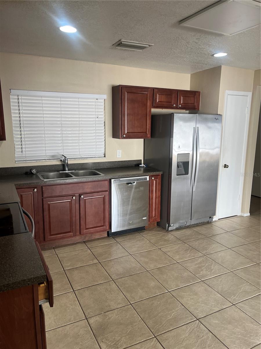 RIVER RUN SEC 1 - Residential Lease