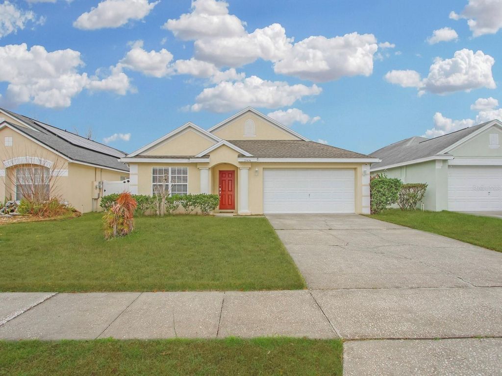 Photo of 15434 Markham Drive, Clermont, FL 34714 (MLS # O6386665)