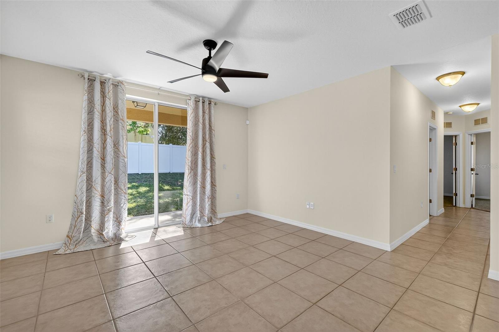 OAK BEND - Residential