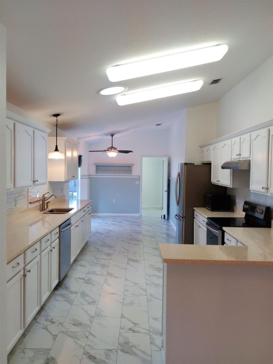 SPRUCE CREEK PRESERVE III - Residential Lease