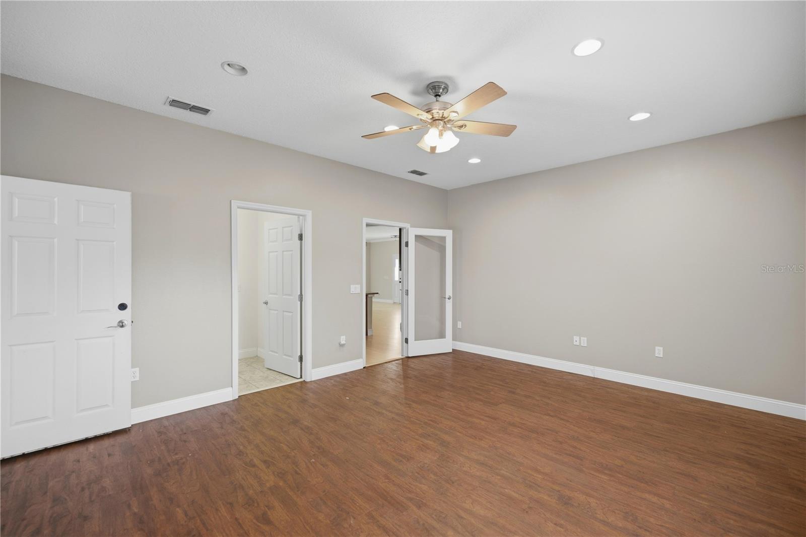 BELLEVIEW - Residential