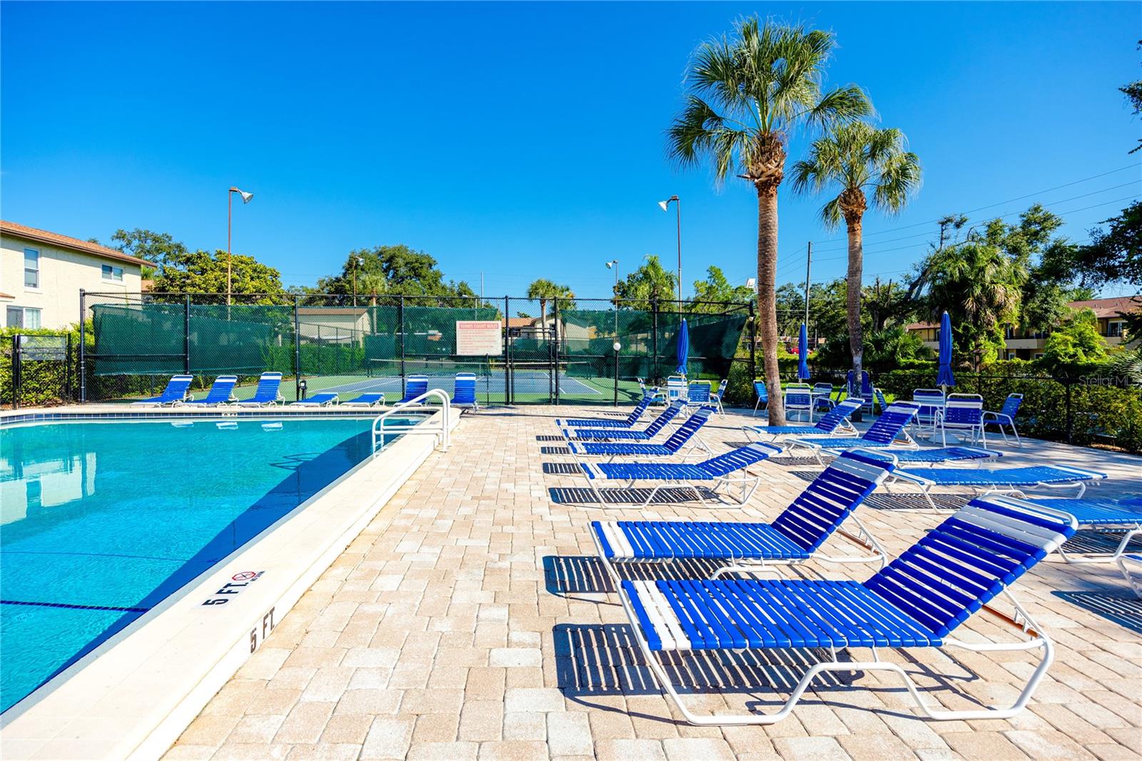 MAGNOLIA SQUARE CONDO INC - Residential Lease