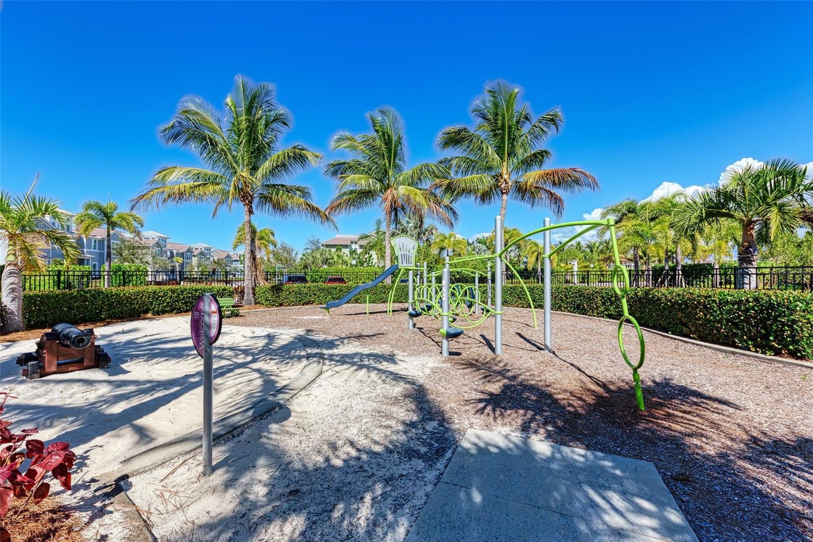 MARINA WALK ON ONE PARTICULAR HARBOUR - Residential